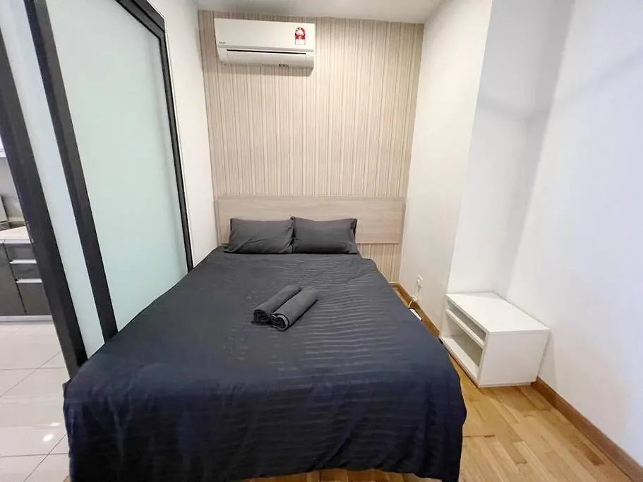 Promo Connected Train 2 Bedroom Above Mall 289 Kuala Lumpur Malaysia